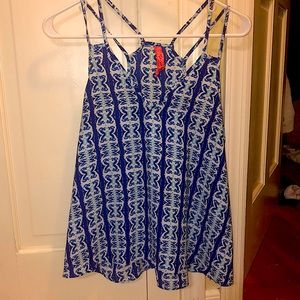 eight sixty blue patterned sleeveless tank